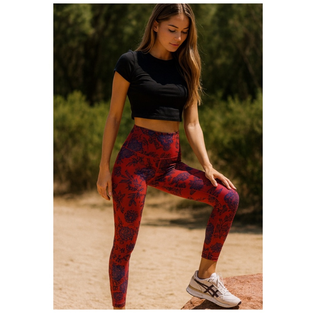 FREE PEOPLE Red Navy Floral High Rise 7/8 Workout Leggings Size S